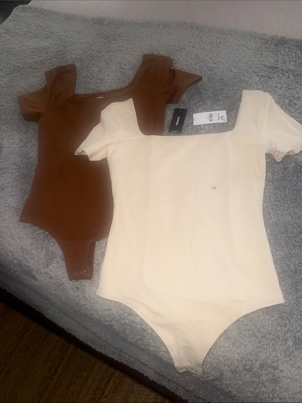 Express Square Neck Short Sleeve Bodysuit Set - Brown & Cream